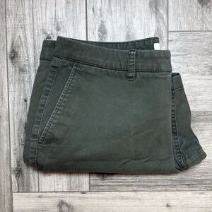 Hawker Rye Men's Essential Wash Chino Shorts Olive Green Size 33 x 7 WITH FLAW